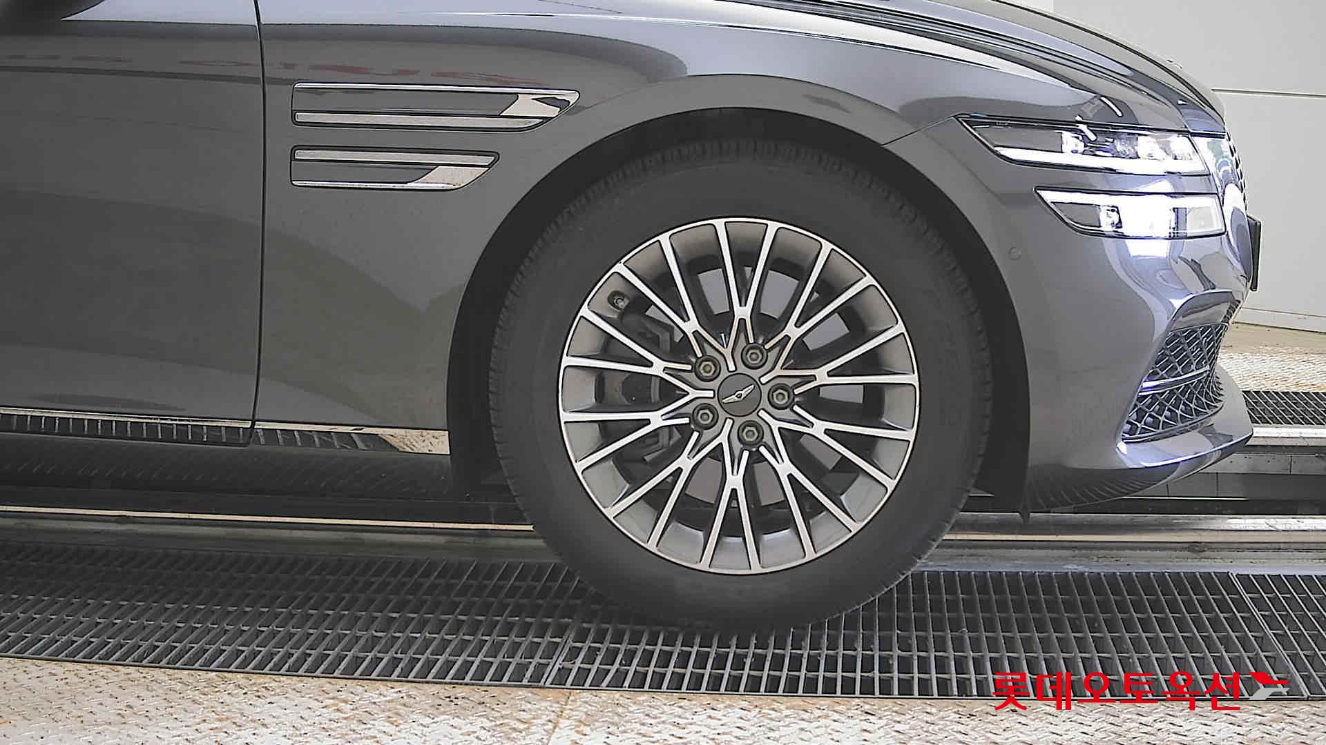 Genesis G80 - 27