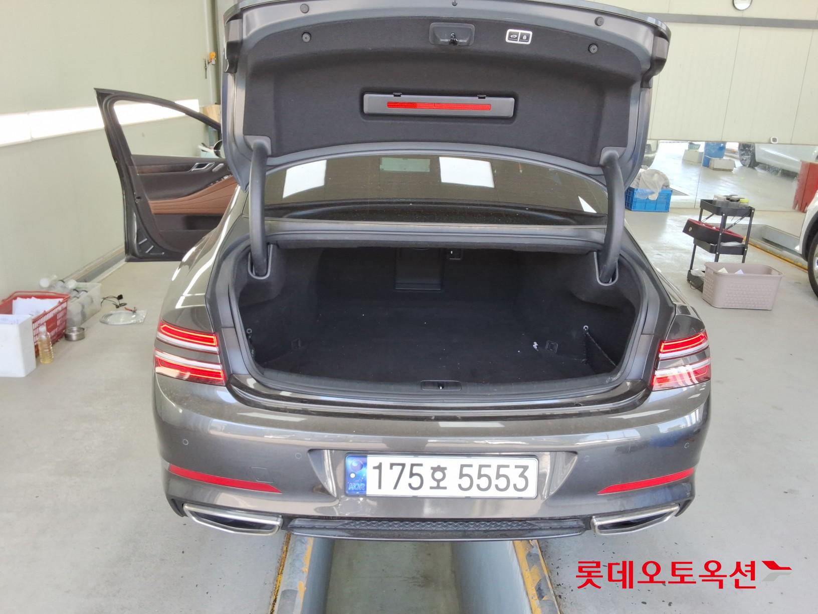 Genesis G80 - 9