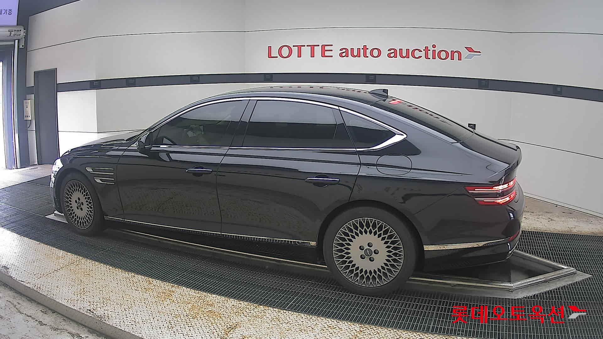 2023 - genesis g80