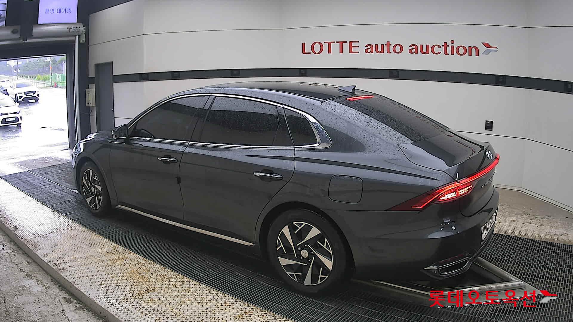 2020 - hyundai grandeur