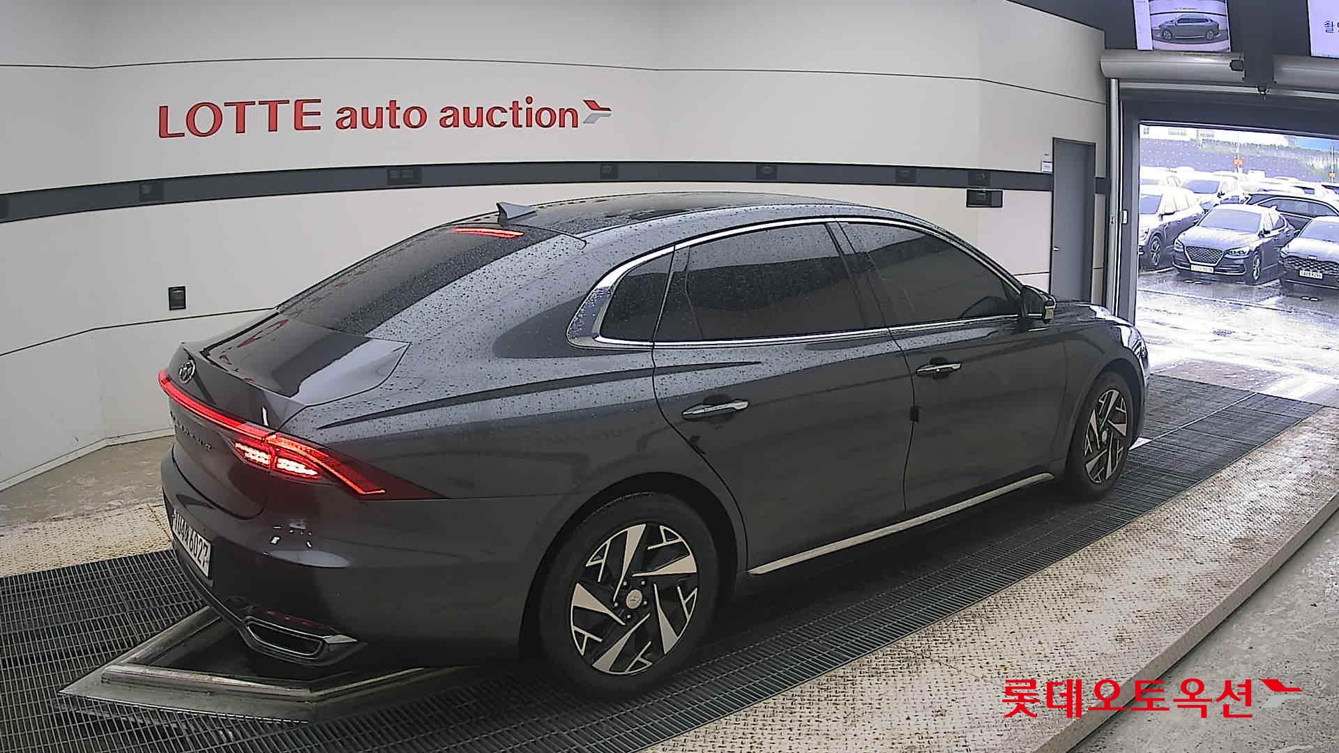 2020 - hyundai grandeur