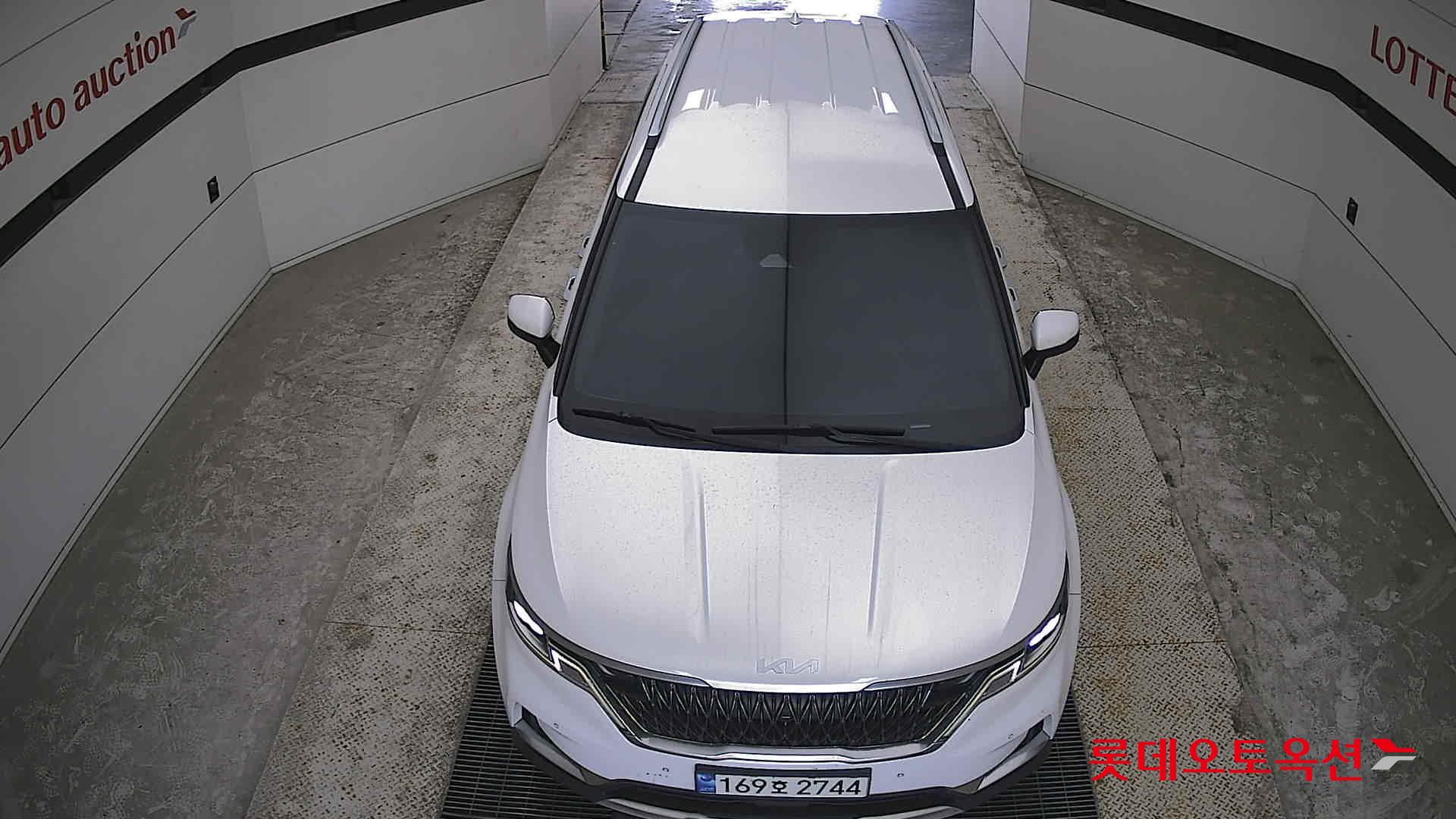 Kia Carnival - 7