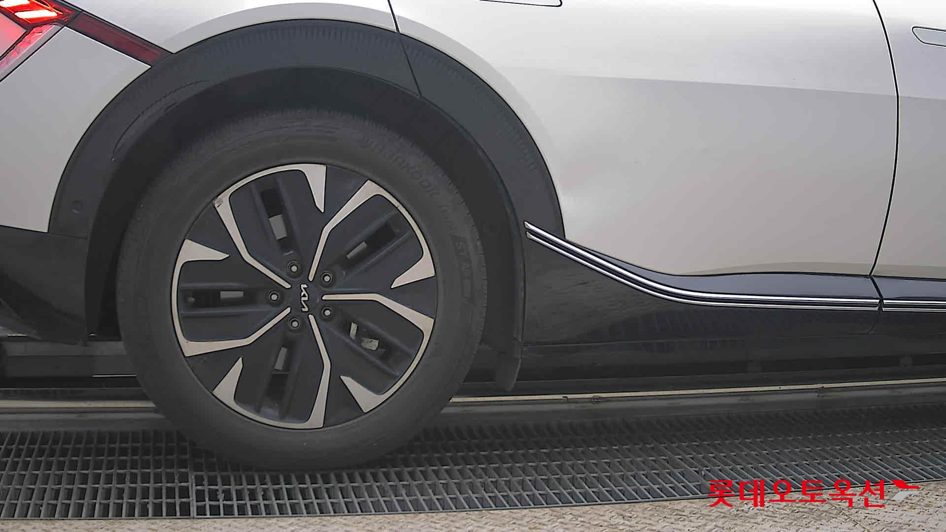 Kia EV6 - 28