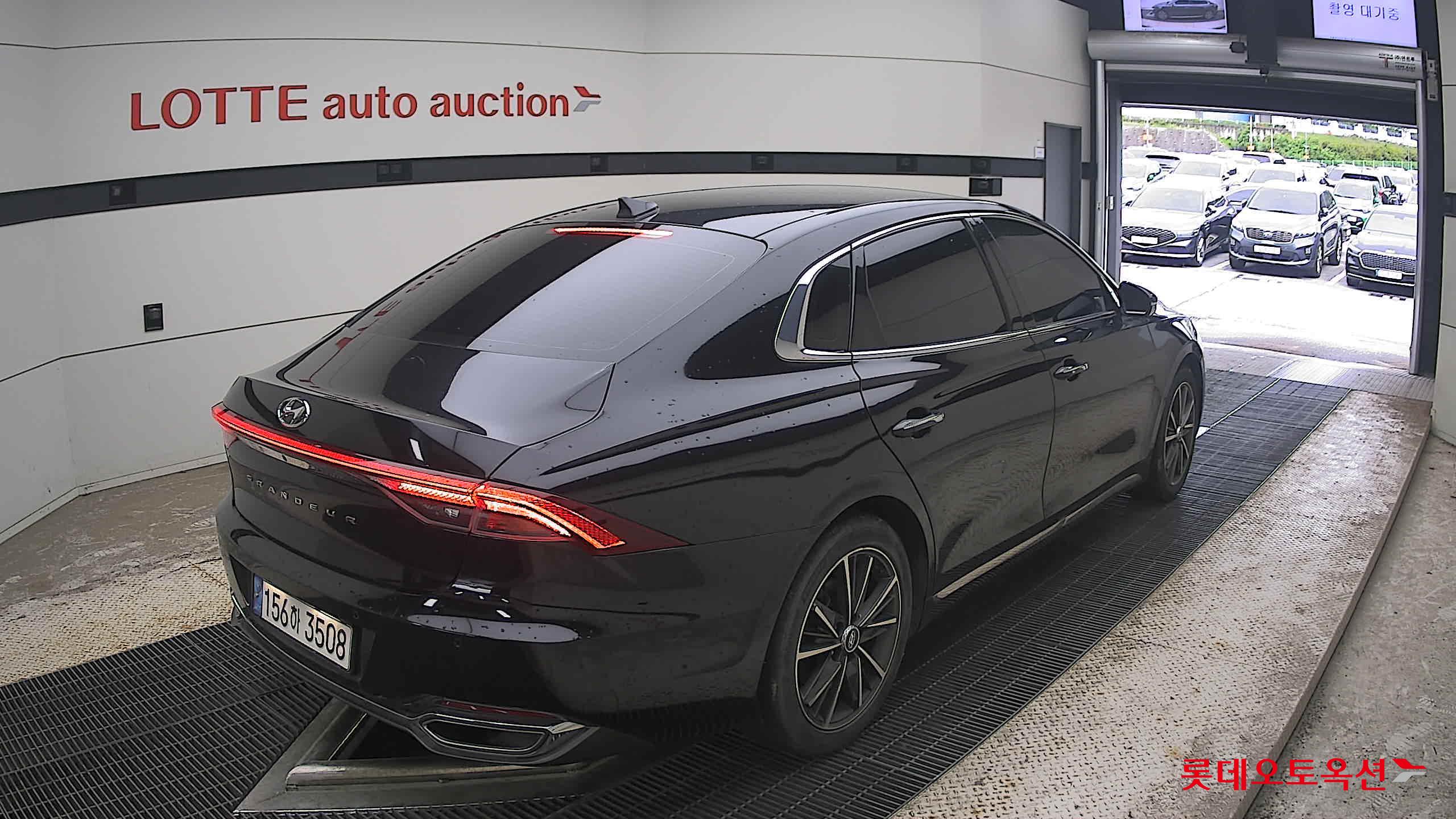 2022 - hyundai grandeur