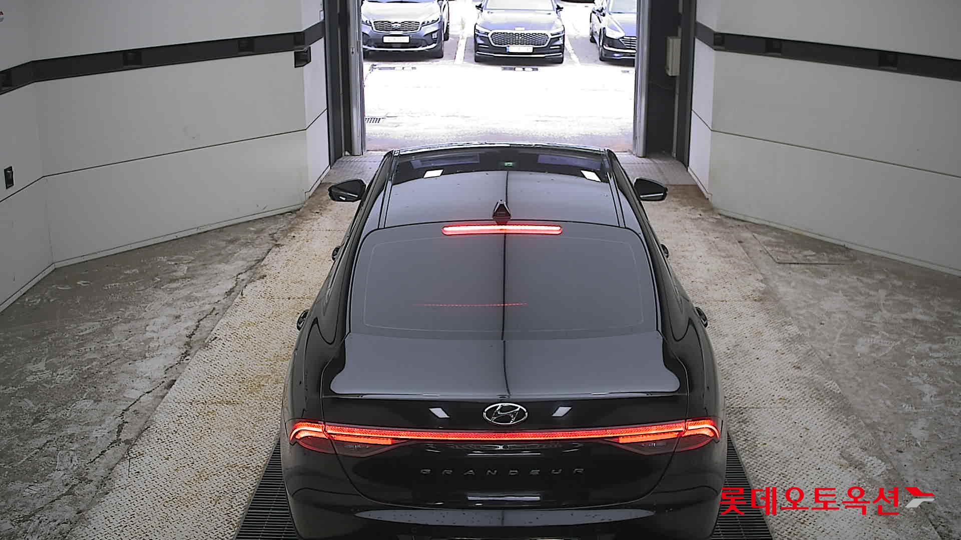 2022 - hyundai grandeur