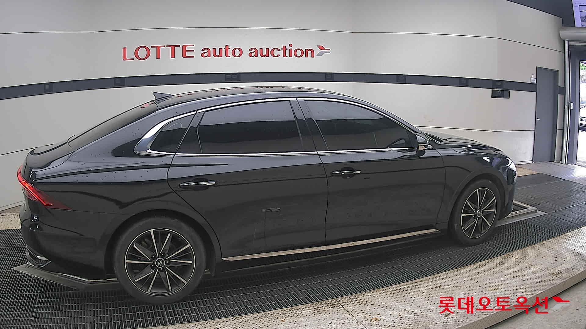 2022 - hyundai grandeur