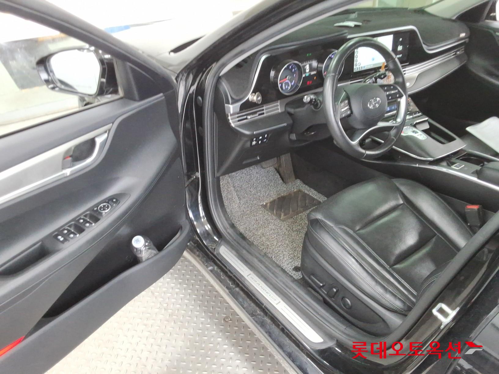 2022 - hyundai grandeur