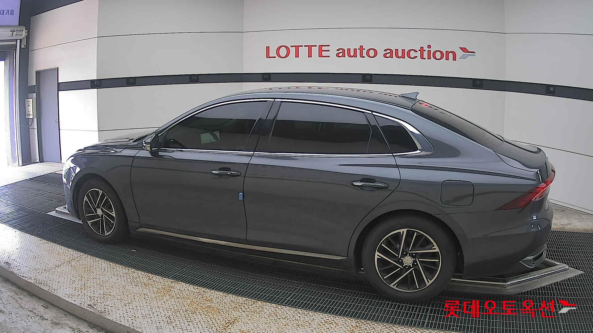 2022 - hyundai grandeur