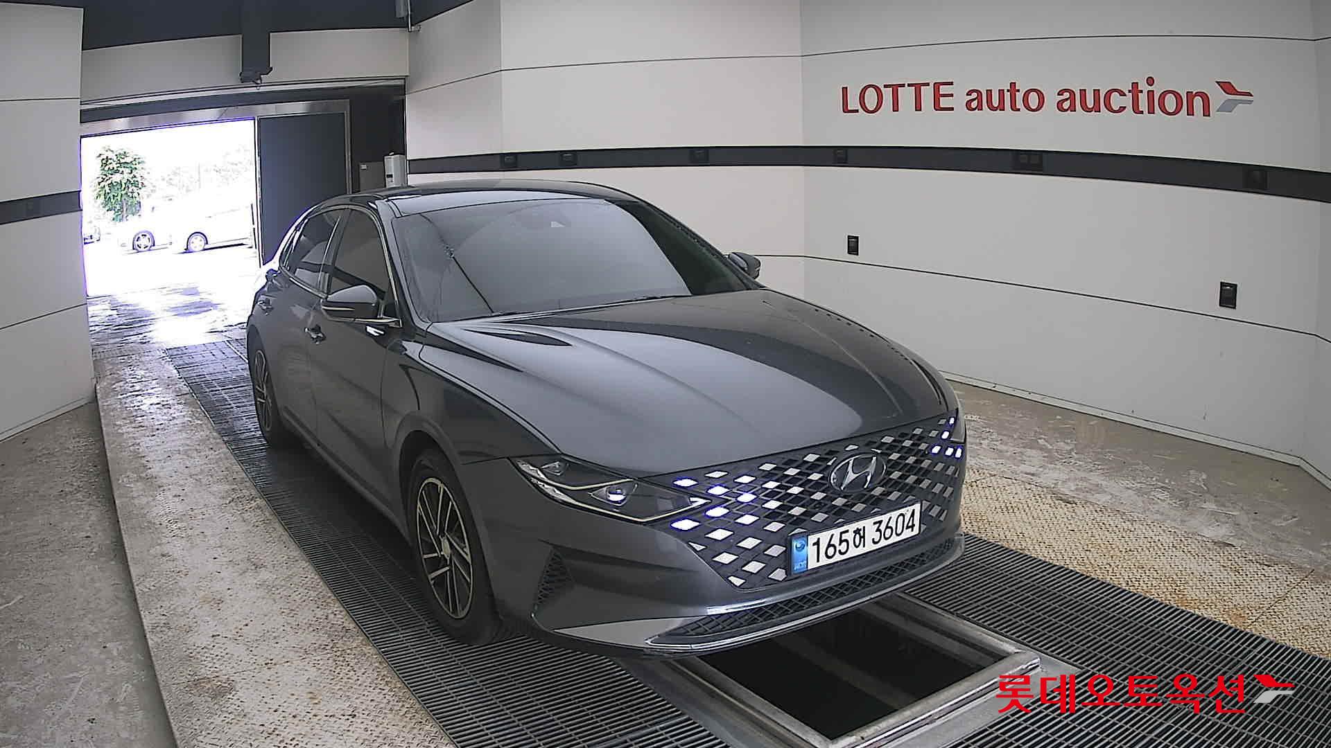 2022 - hyundai grandeur