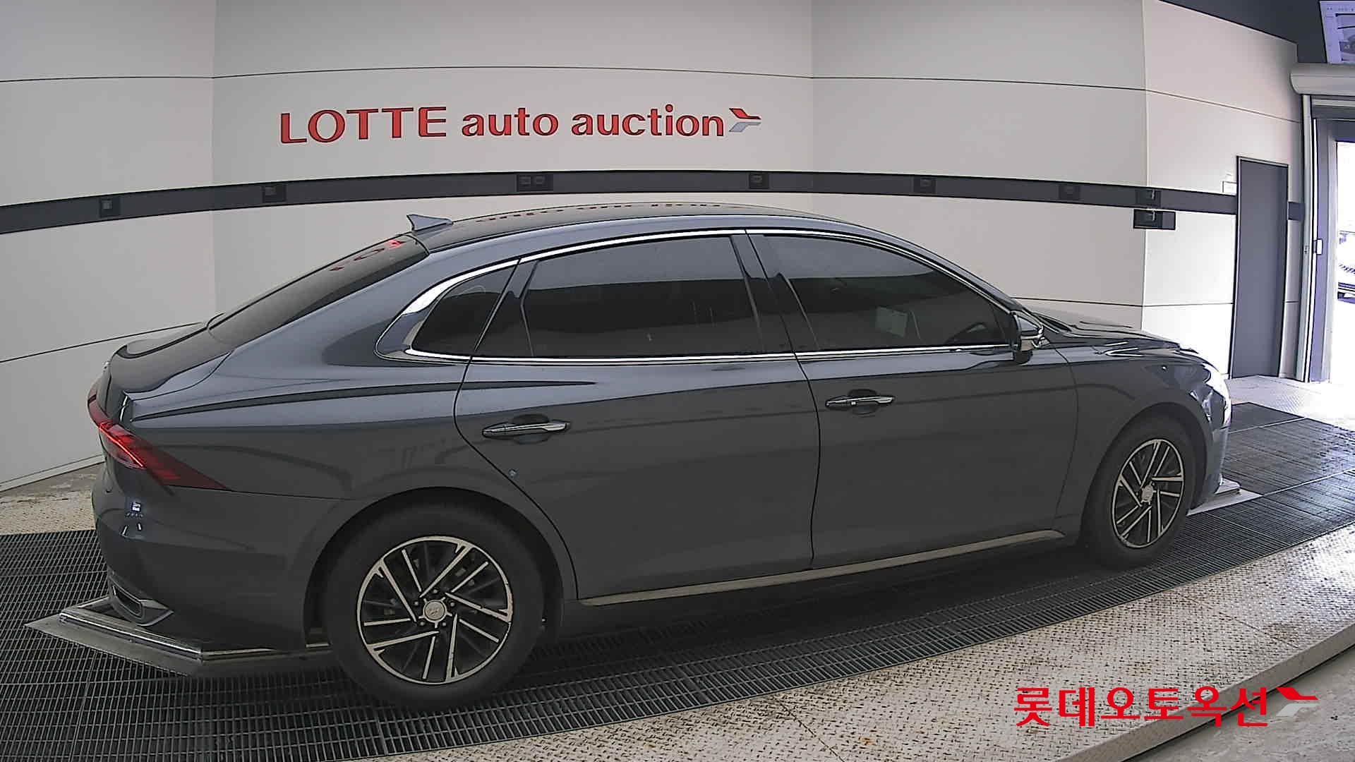 2022 - hyundai grandeur