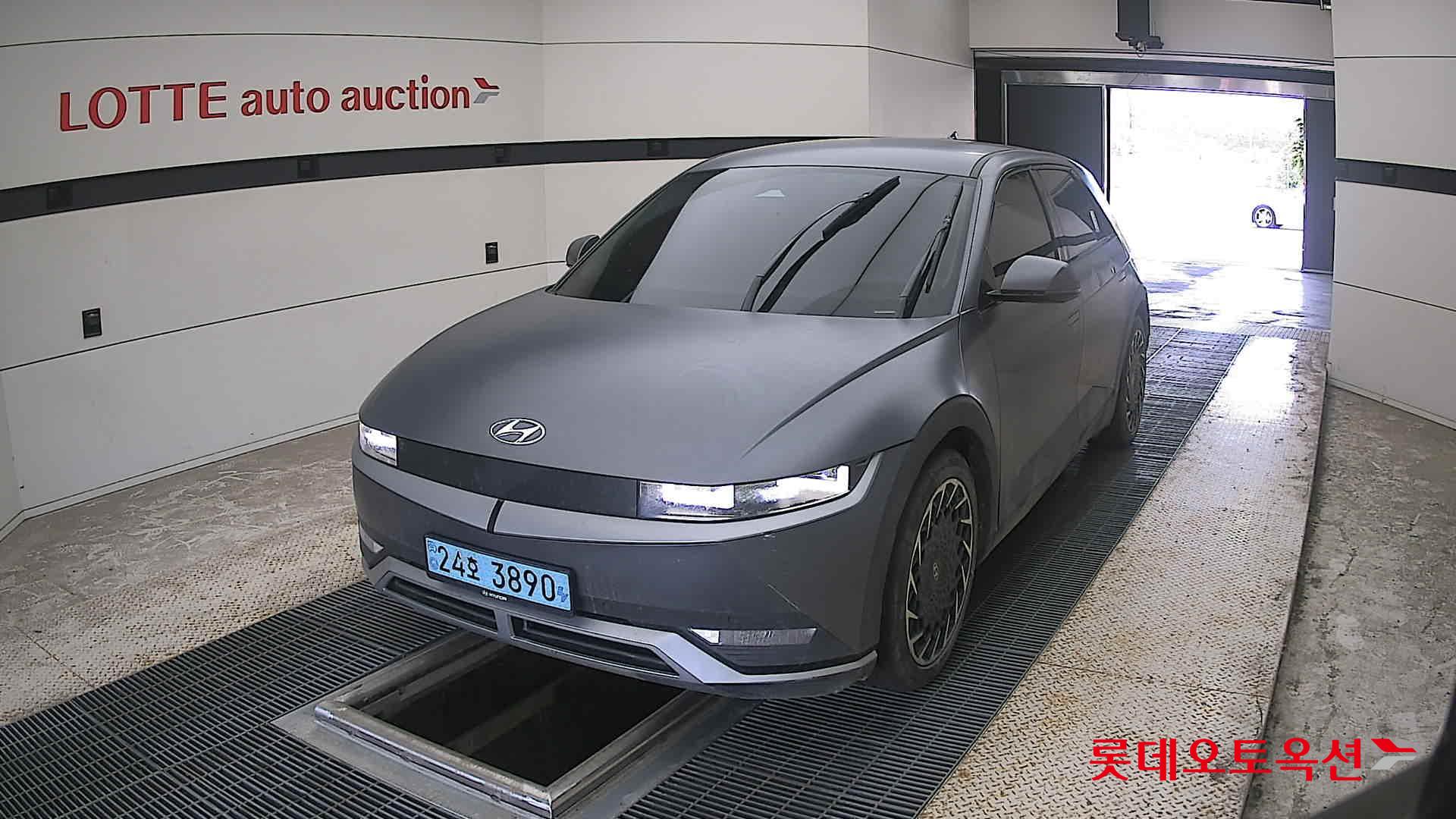 2023 - hyundai ioniq