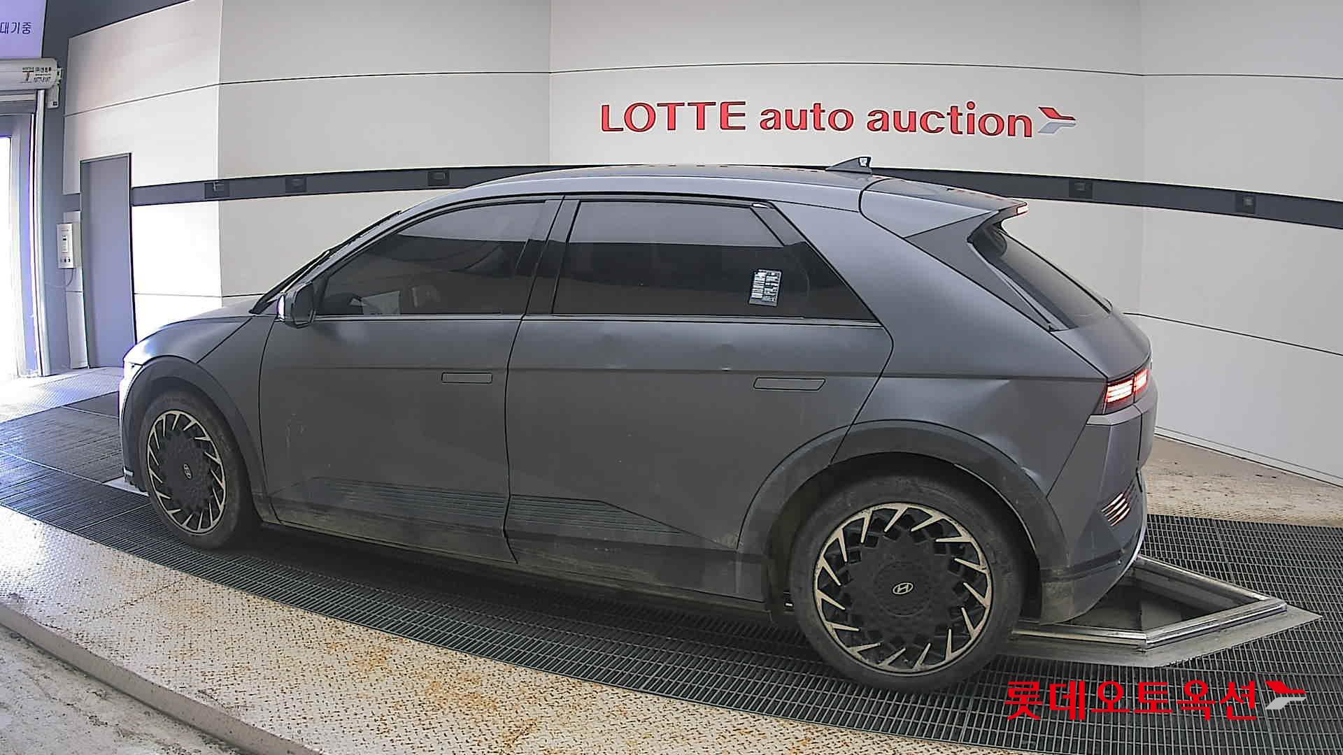 2023 - hyundai ioniq