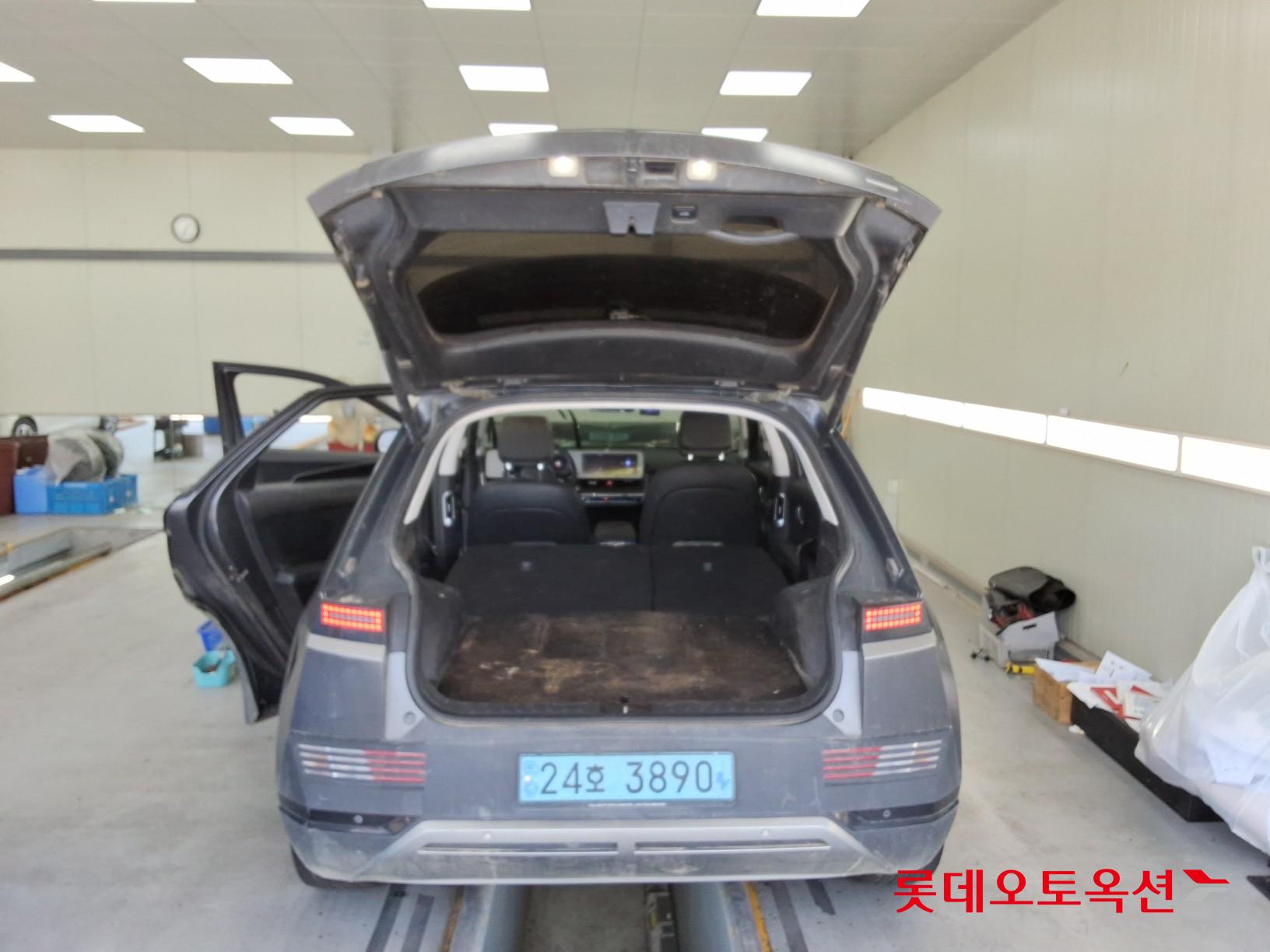 2023 - hyundai ioniq