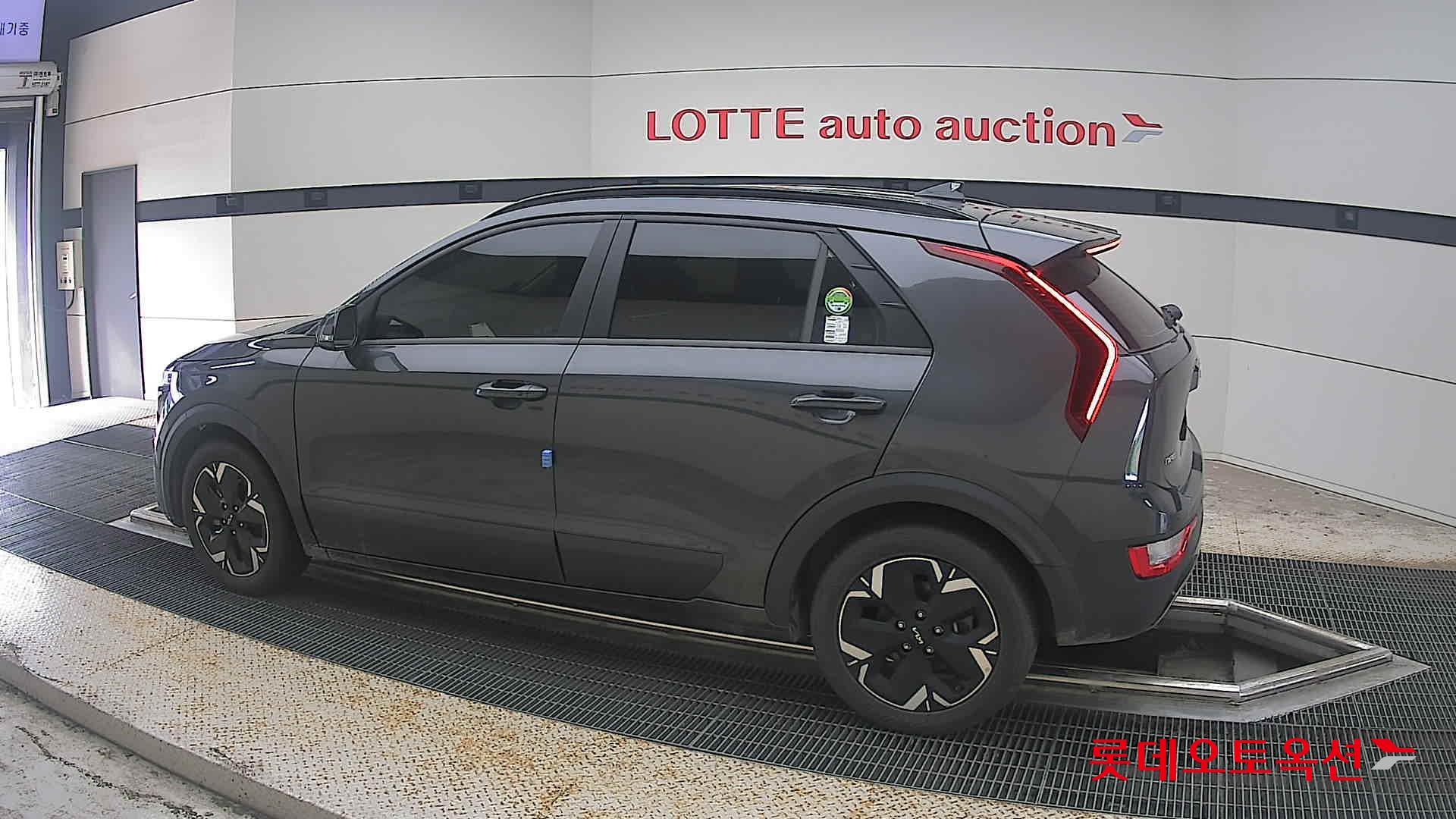 2024 - kia niro