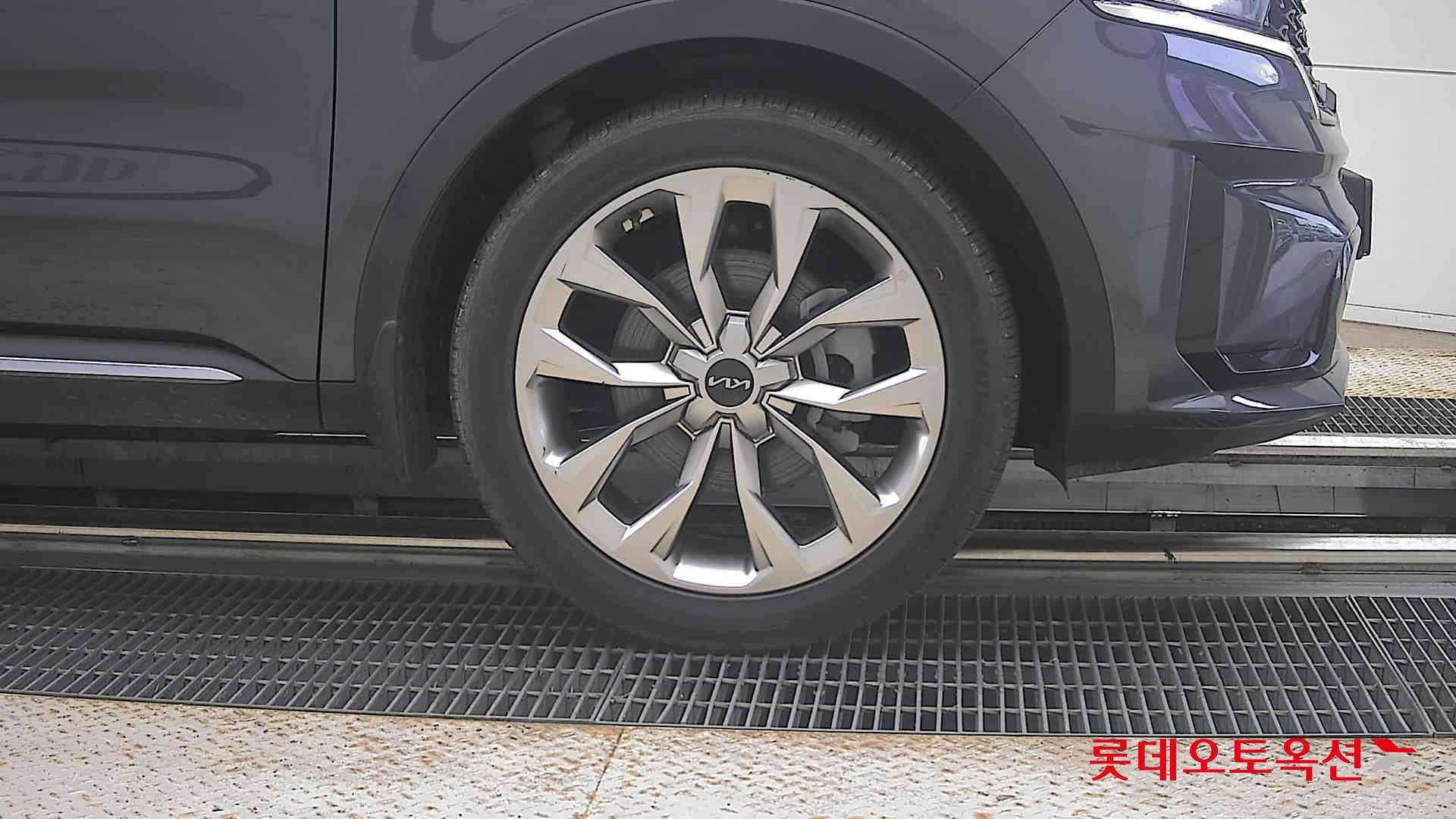 2023 - kia sorento