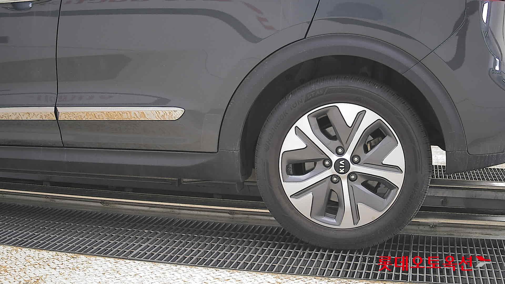 Kia Niro - 26