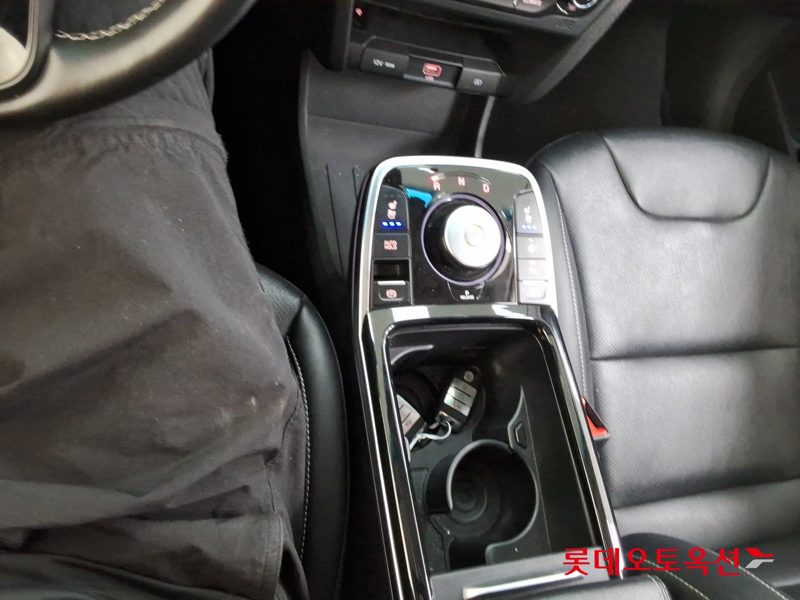 Kia Niro - 32