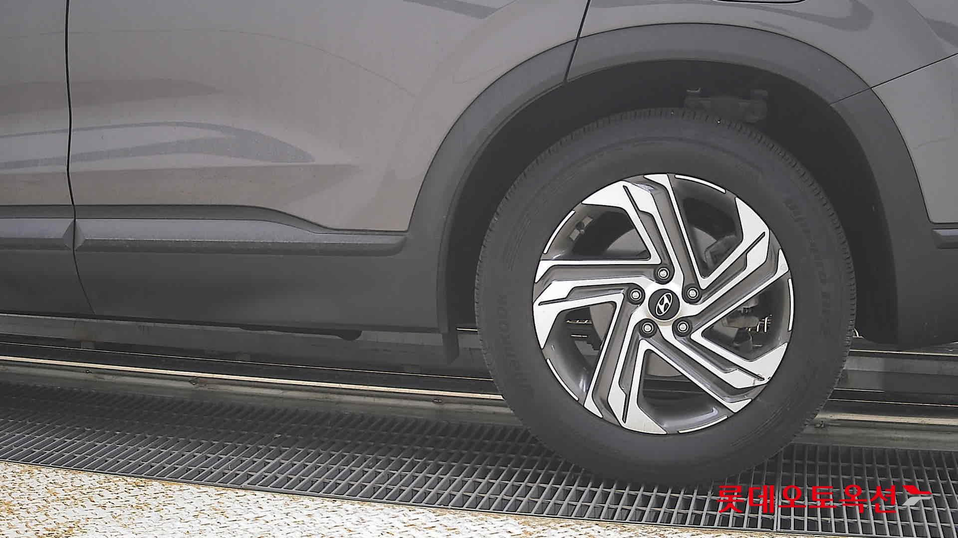 Hyundai Santa Fe - 26