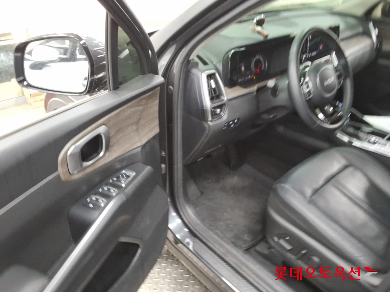 Kia Sorento - 36