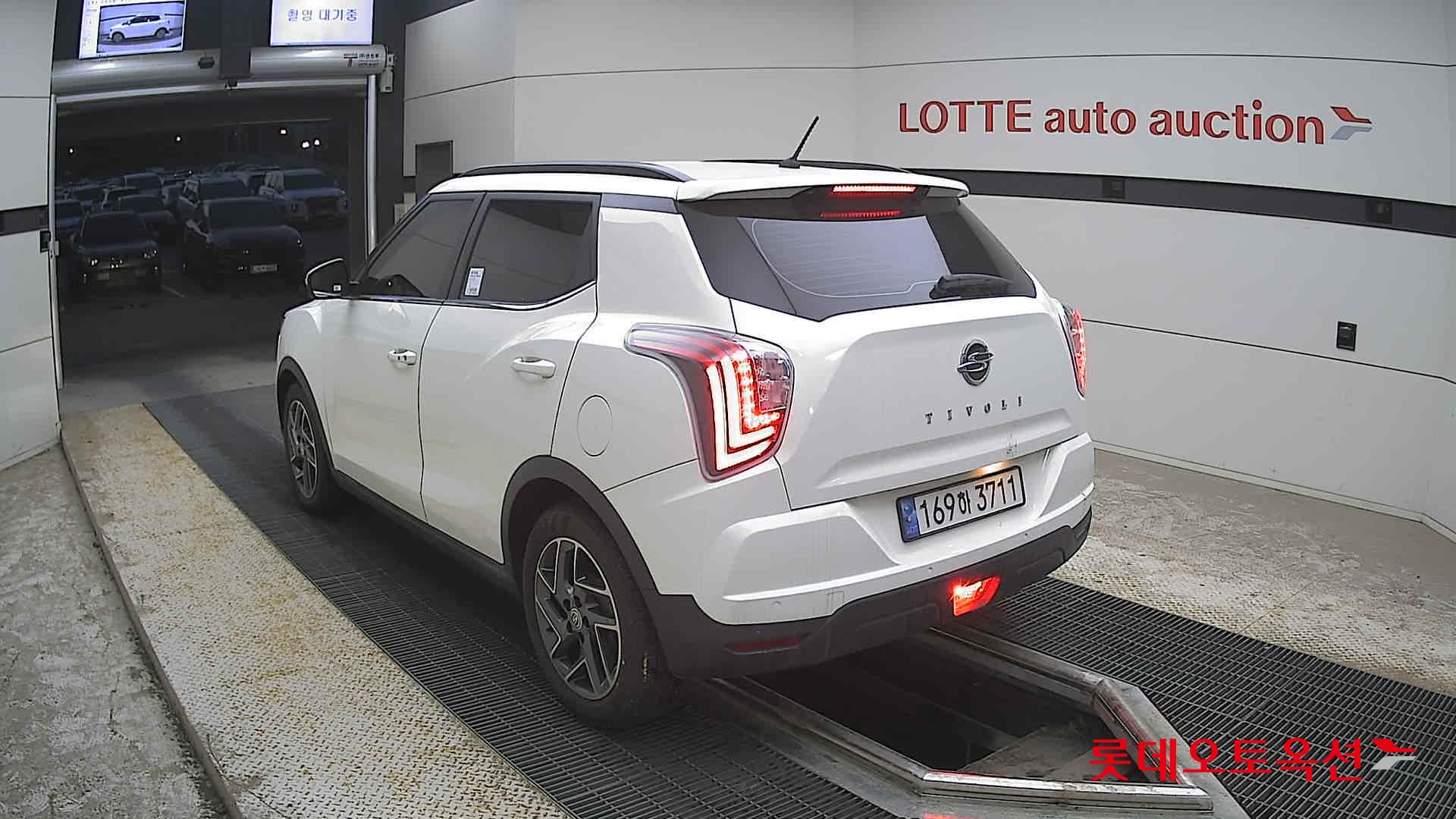 KG Mobility Tivoli - 4