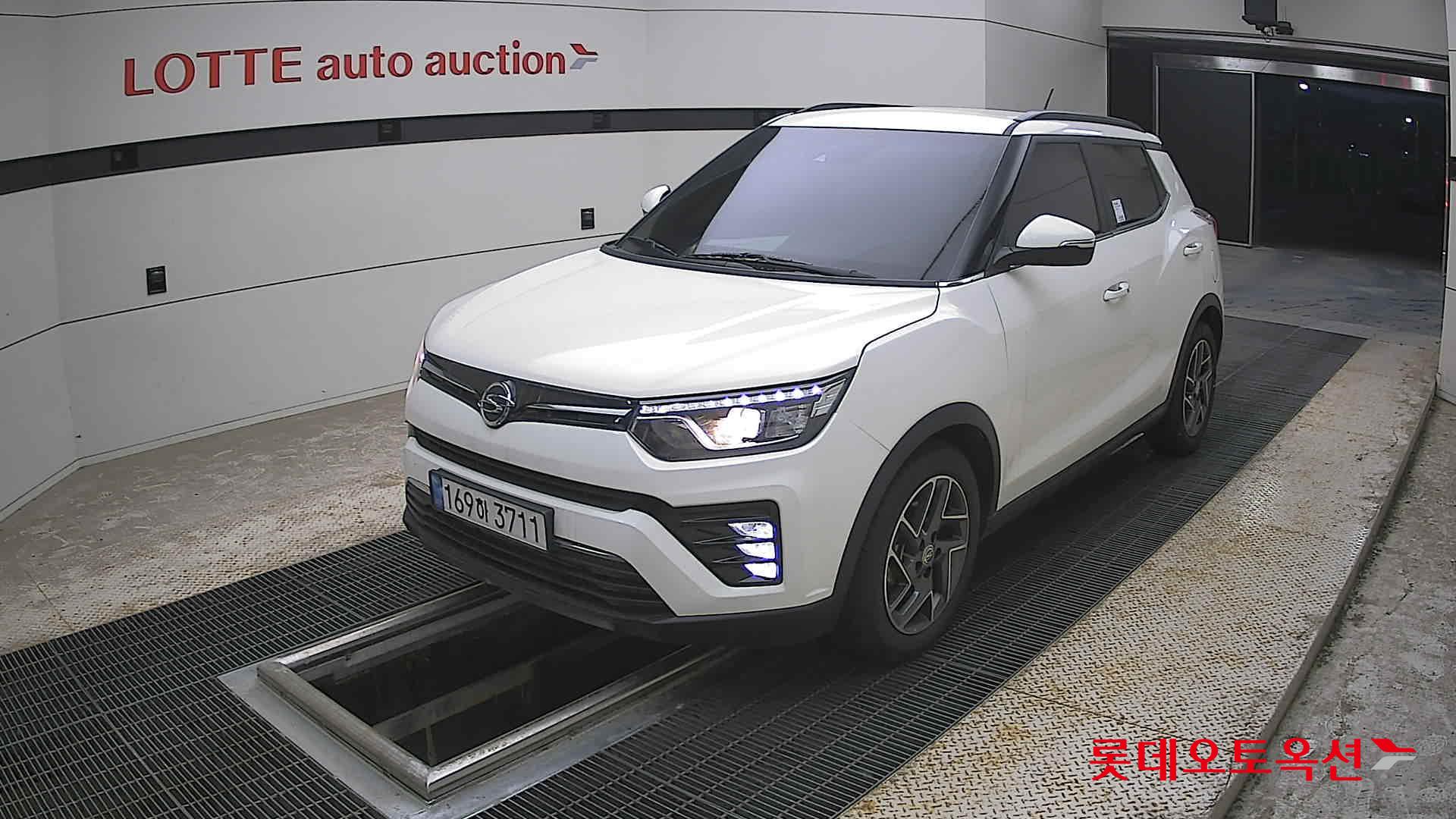 KG Mobility Tivoli - 3