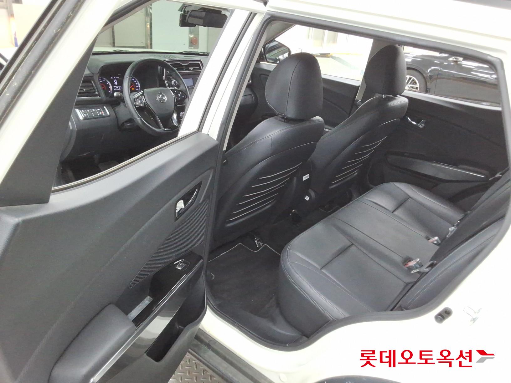 KG Mobility Tivoli - 37