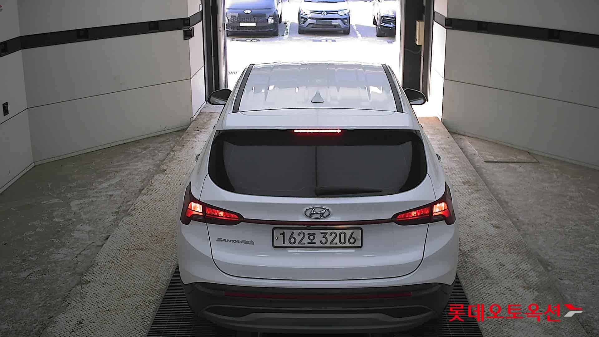 현대자동차 SANTAFE - 17