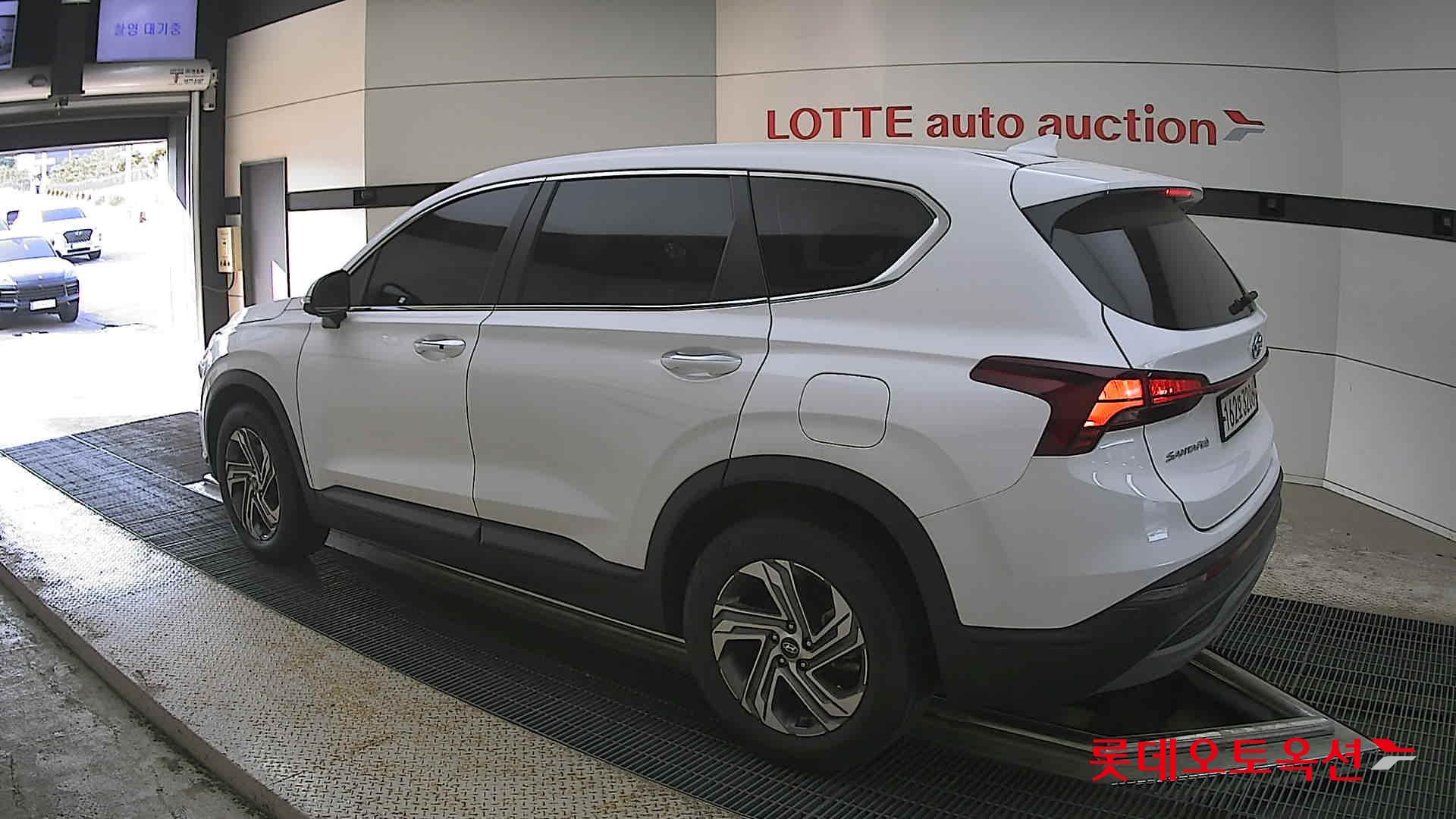 현대자동차 SANTAFE - 15