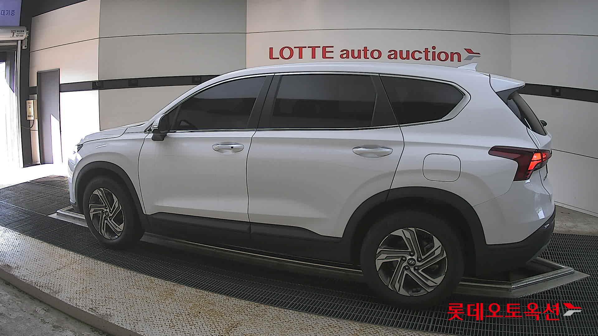 현대자동차 SANTAFE - 14