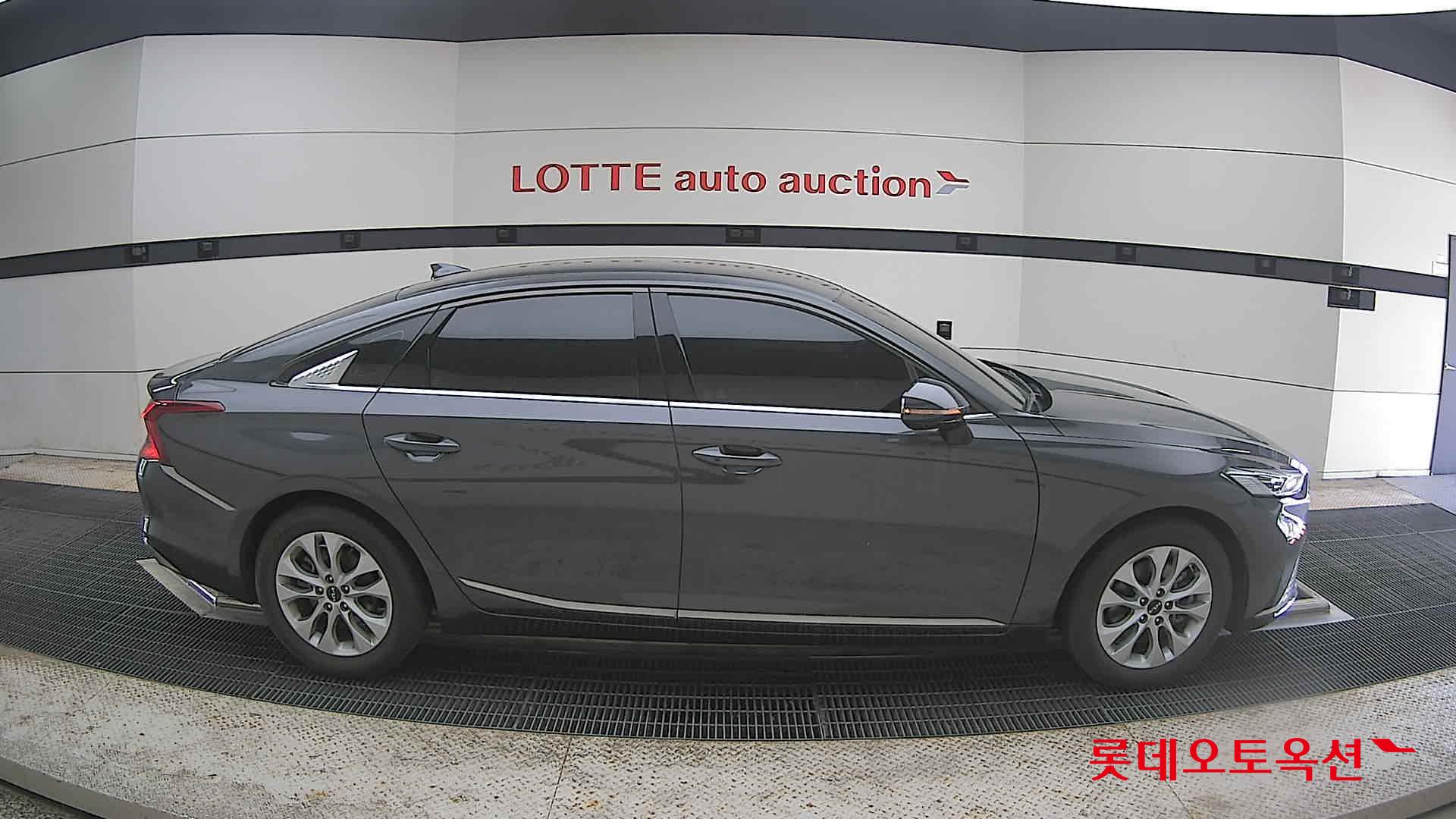 Kia K8 - 21