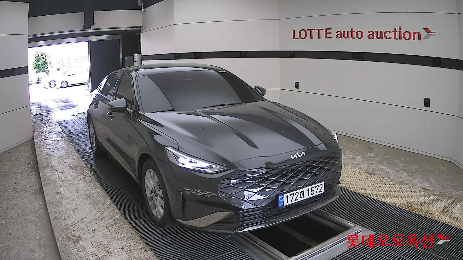 Kia K8 - 24