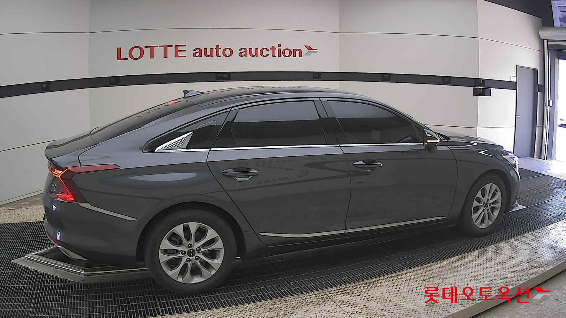 Kia K8 - 20