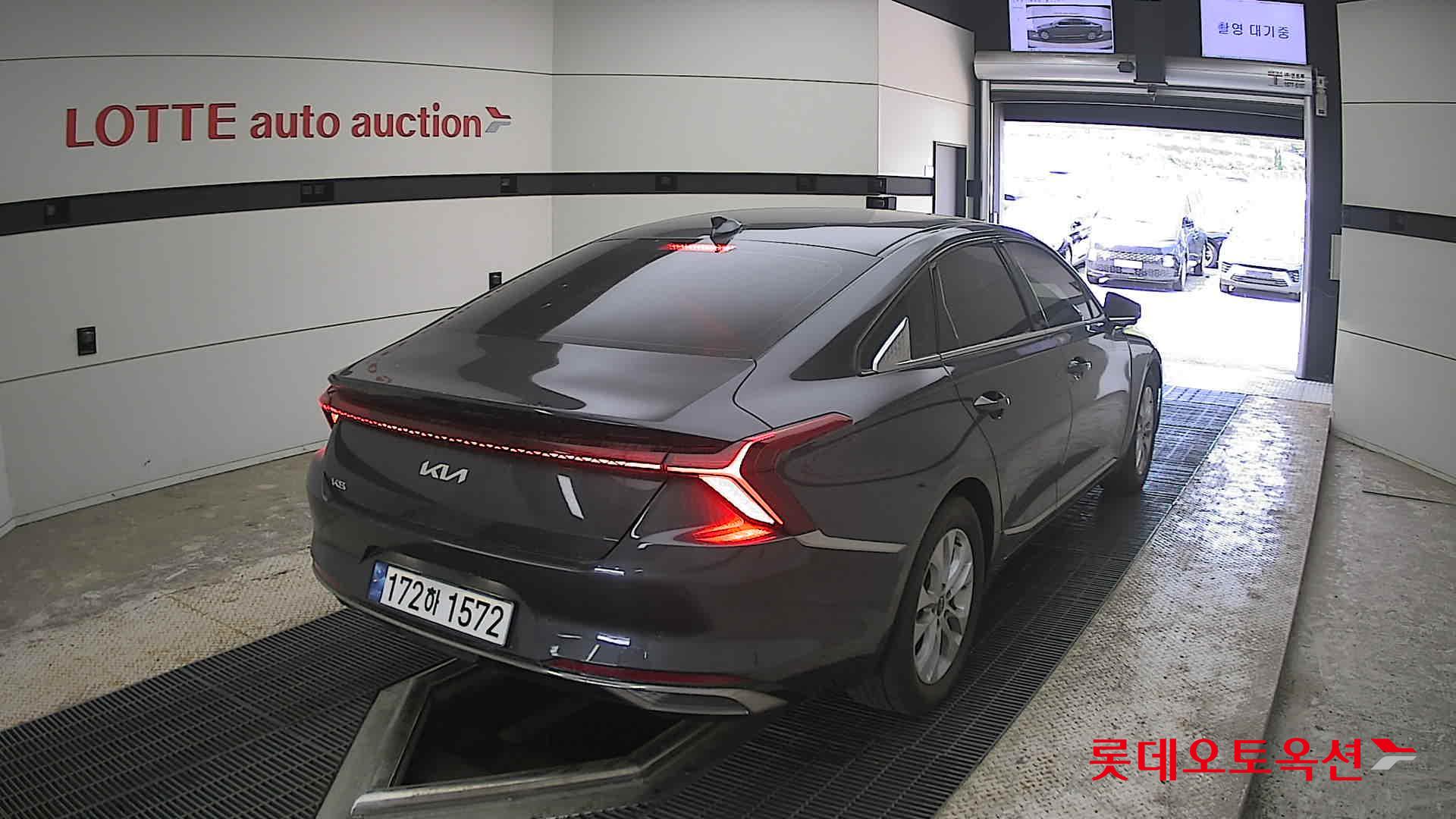 Kia K8 - 18