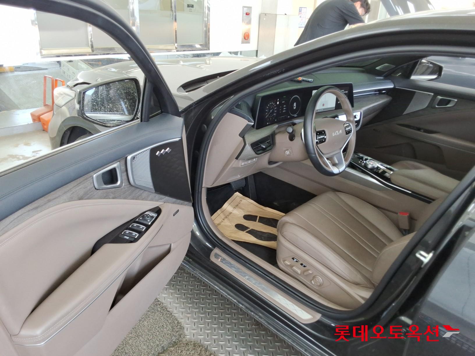 Kia K8 - 35