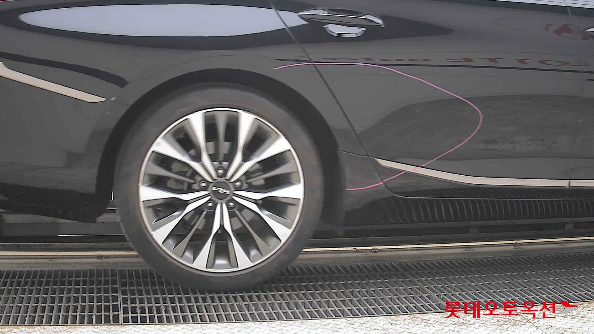 Kia K8 - 28