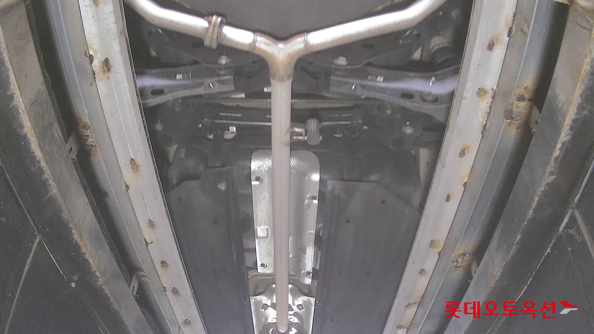 Kia K8 - 2
