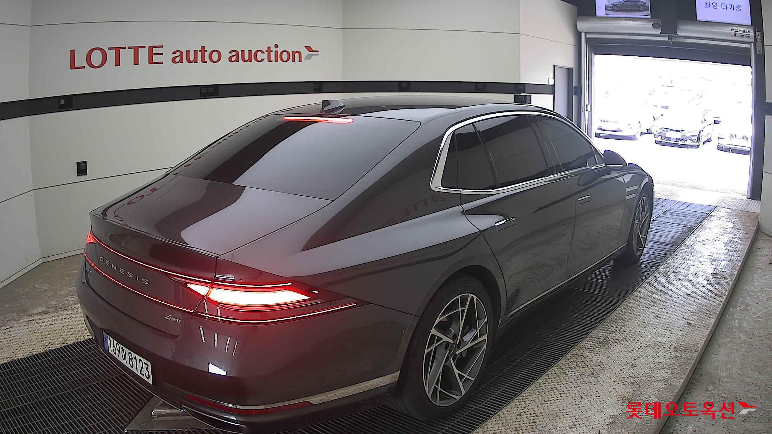 2022 - genesis g90