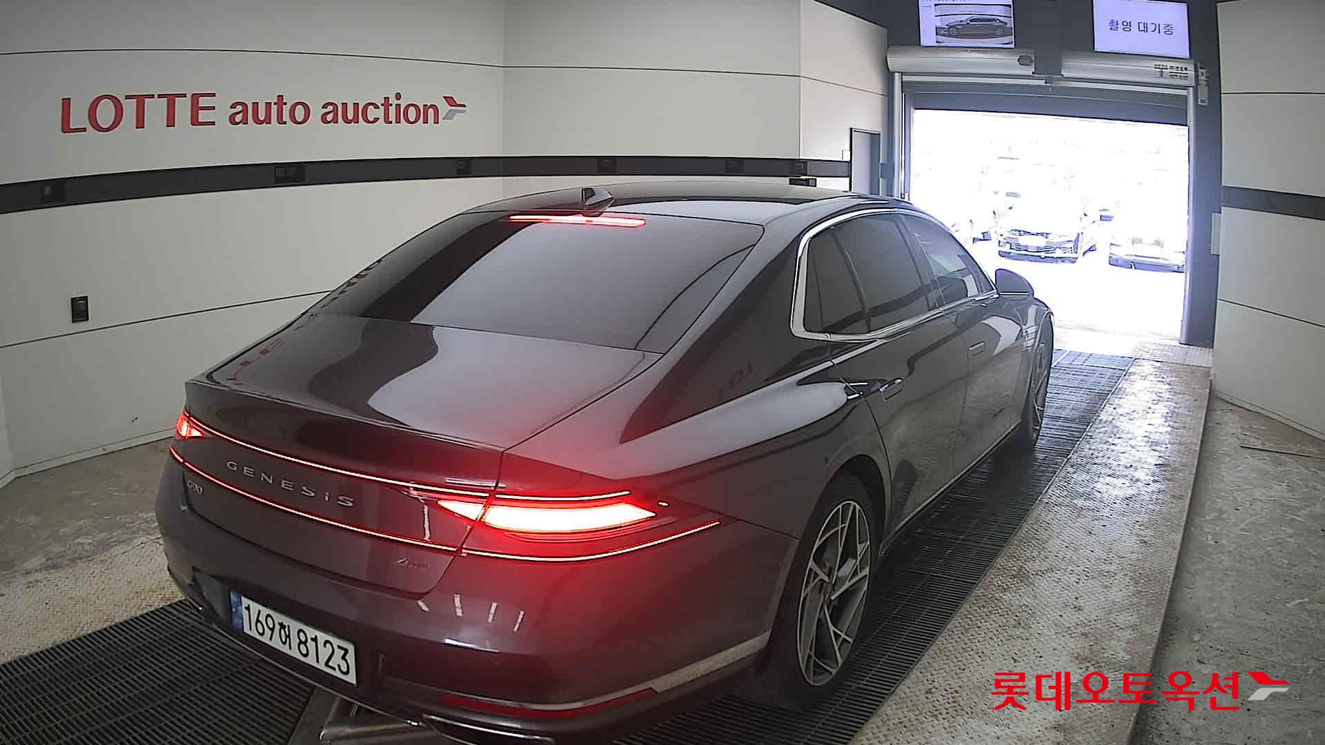 2022 - genesis g90
