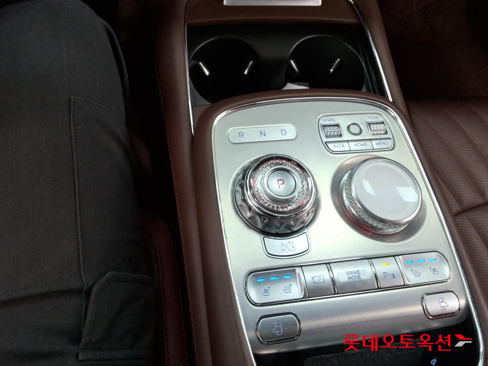 2022 - genesis g90