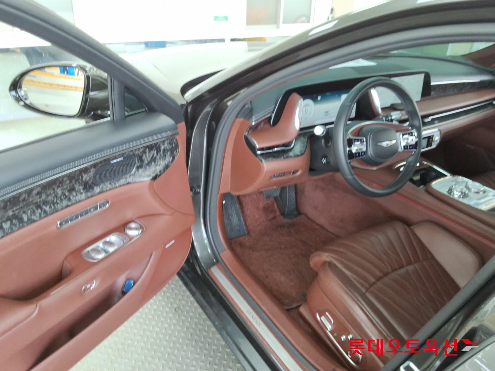 2022 - genesis g90