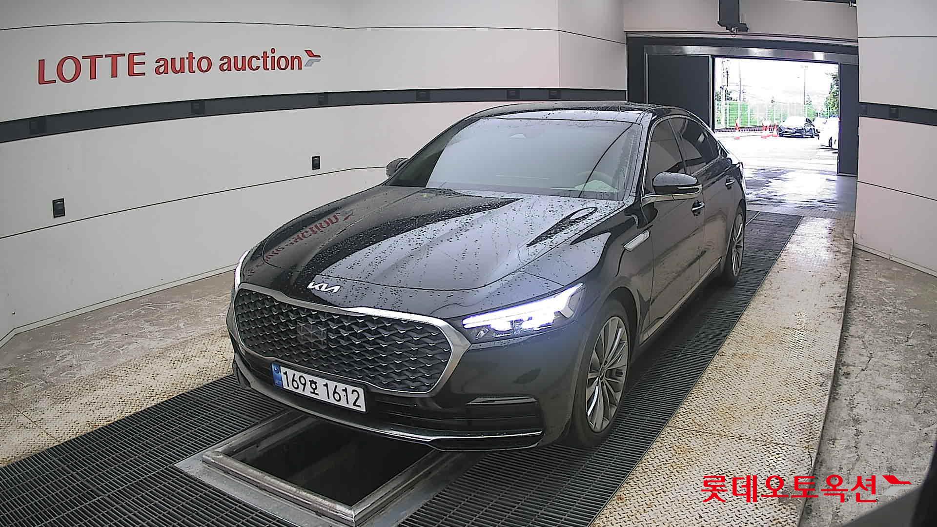 2022 - kia k9