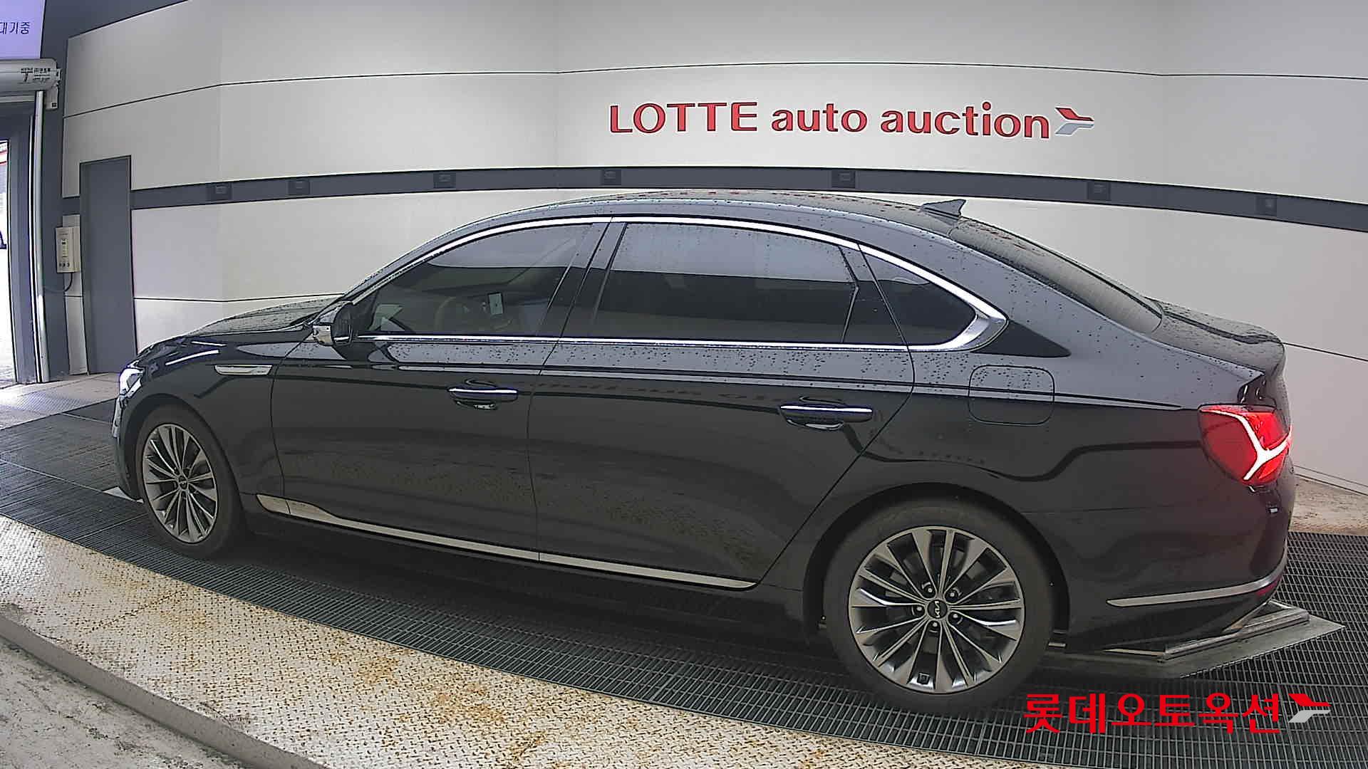 2022 - kia k9