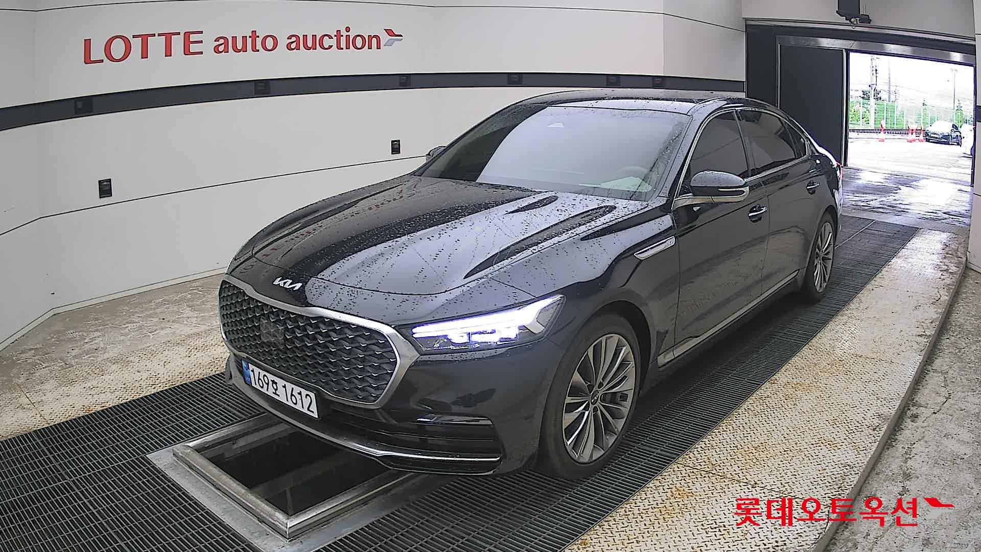 2022 - kia k9