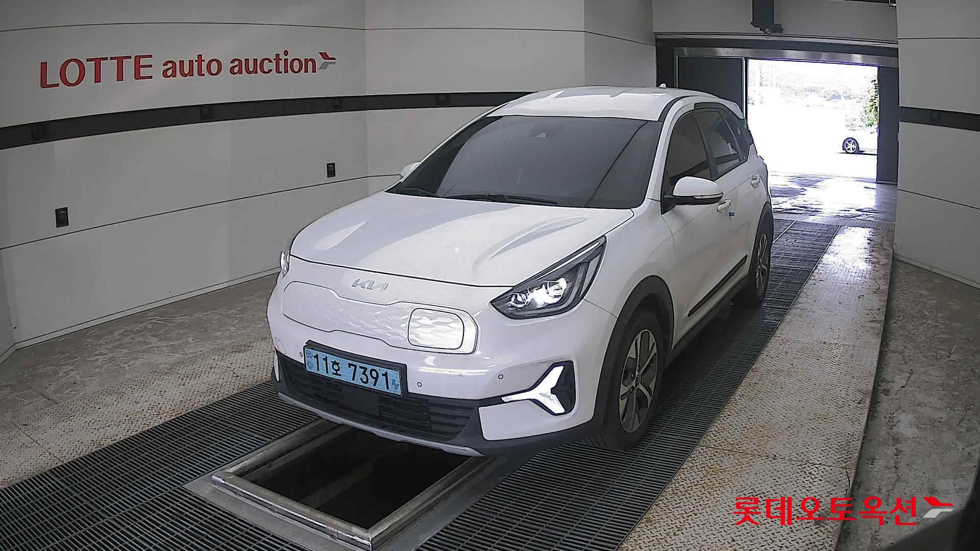 2023 - kia niro