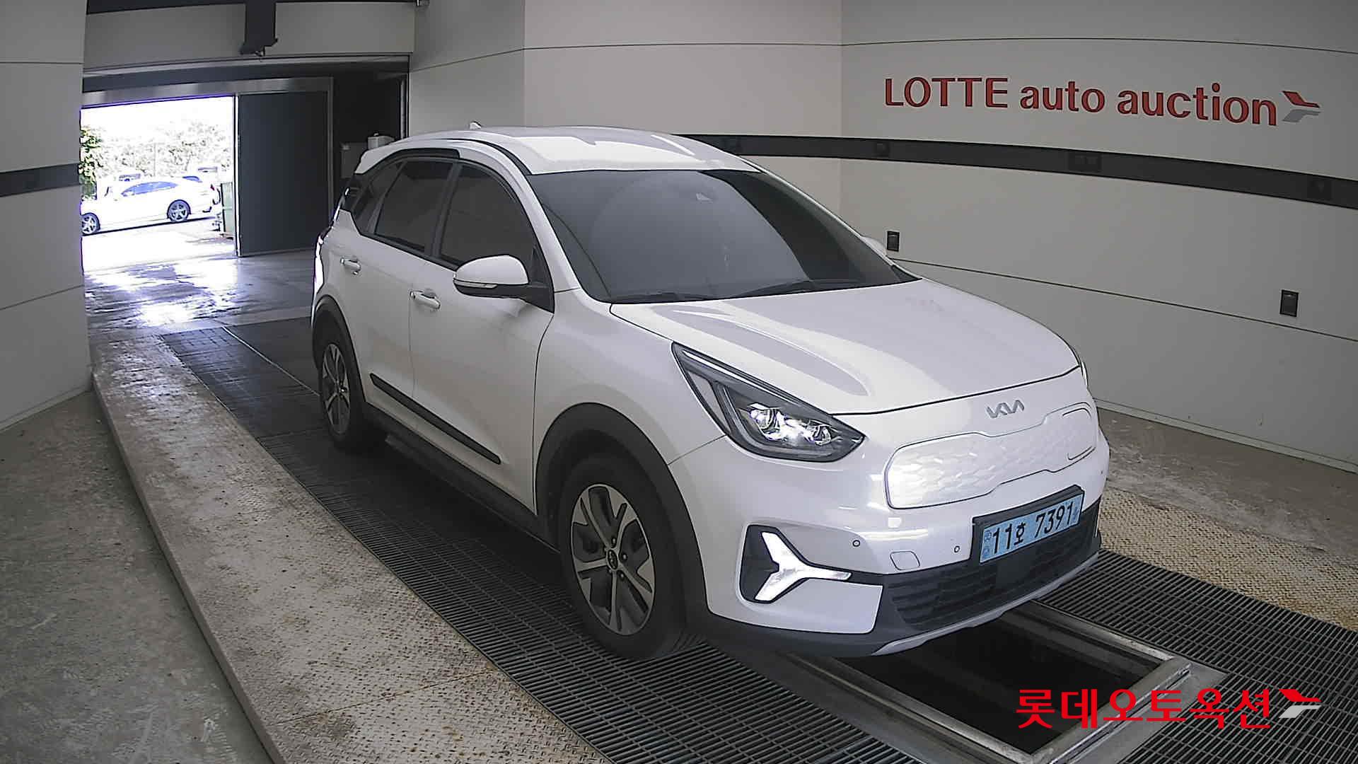 2023 - kia niro