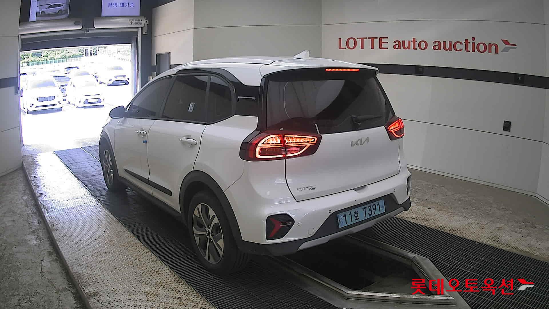 2023 - kia niro