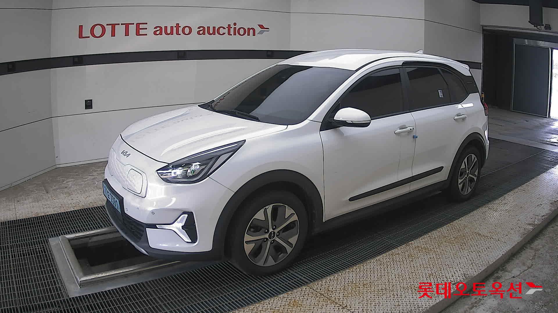 2023 - kia niro