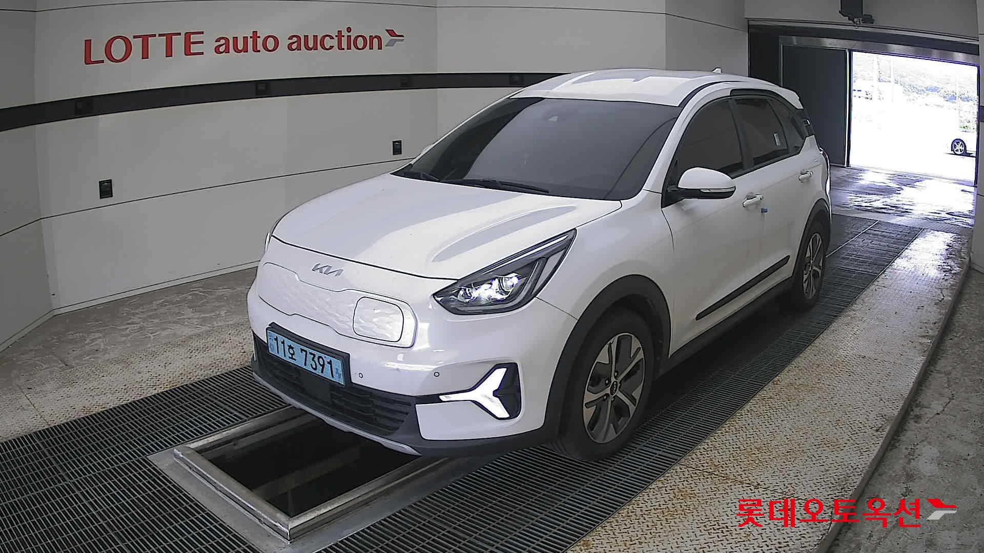 2023 - kia niro