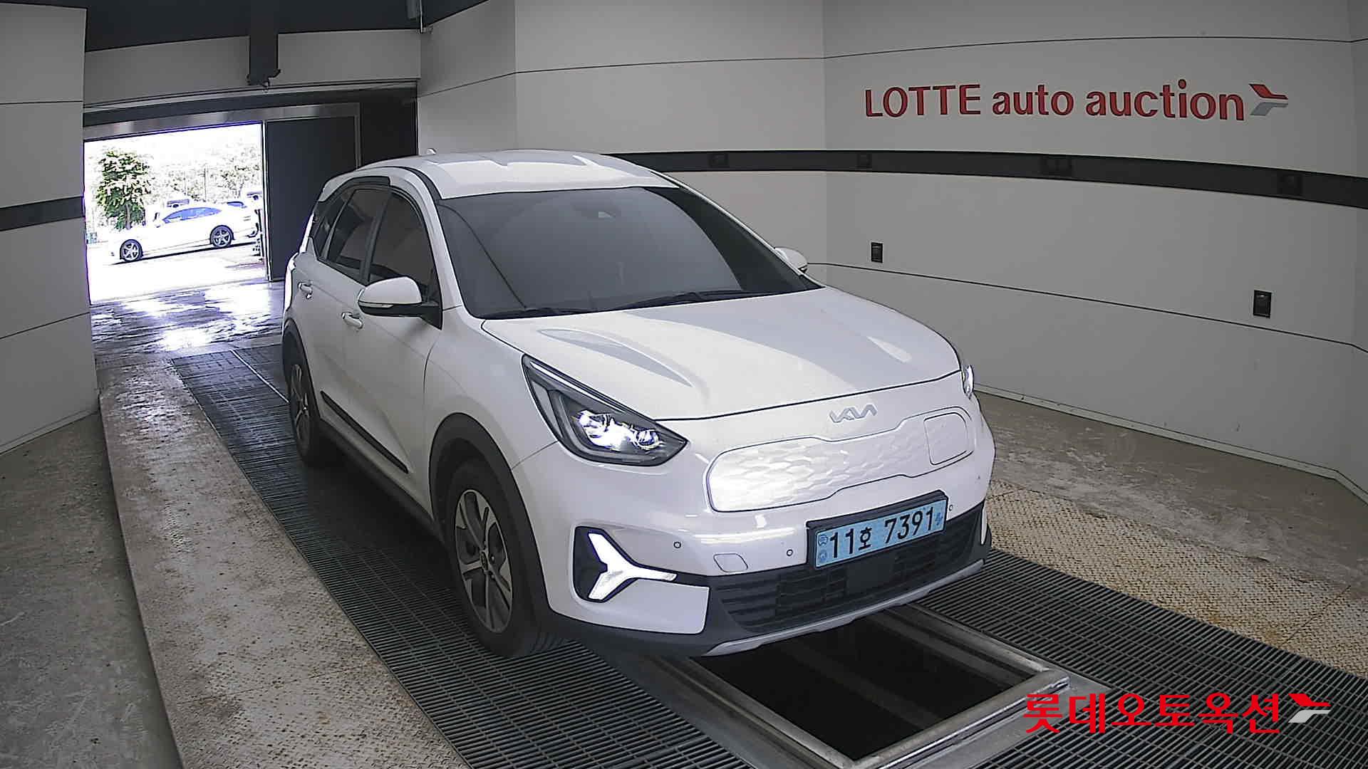 2023 - kia niro