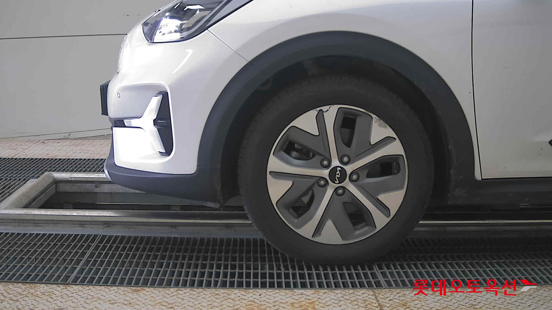 2023 - kia niro
